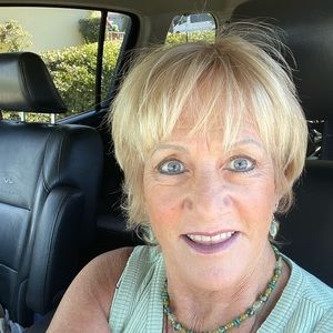 Meet your Posher, Linda
